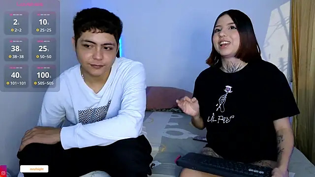 Snapshot of kitty_of_nighttt chatting on 10/03/25, 03:25 kitty of nighttt online show from 10/03/25, 03:25