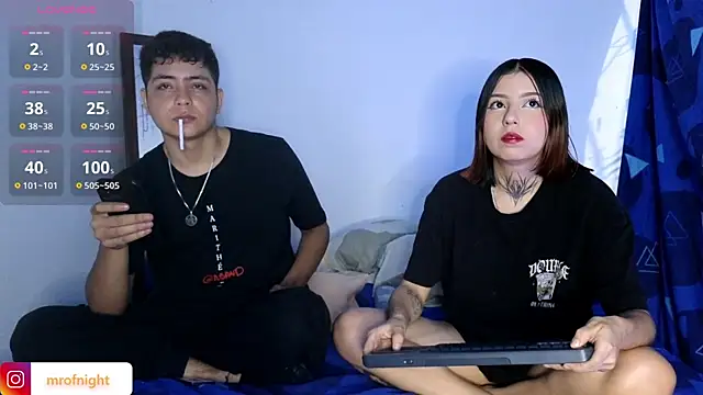 Snapshot of kitty_of_nighttt chatting on 10/30/25, 10:54 kitty of nighttt online show from 10/30/25, 10:54