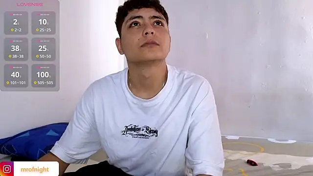 Snapshot of kitty_of_nighttt chatting on 12/02/25, 08:26 kitty of nighttt online show from 12/02/25, 08:26