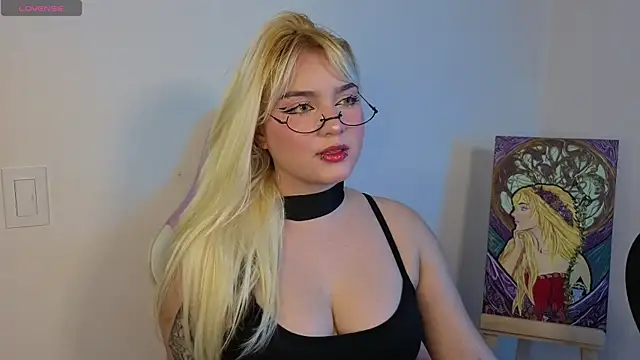 Pretty  zoe online show from 12/28/24, 12:47