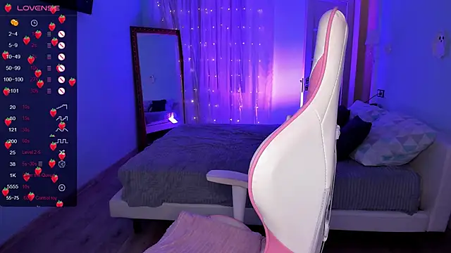 AdeleRoberts online show from 11/10/25, 02:10