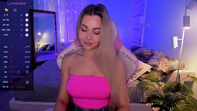 AdeleRoberts online show from 04/14/26, 01:55