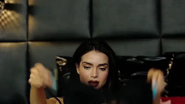 Snapshot of BlairBadgley chatting on 10/21/25, 11:27 BlairBadgley online show from 10/21/25, 11:27