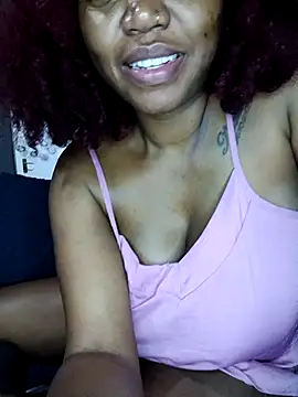 Snapshot of slimcate91 chatting on 11/30/25, 09:52 slimcate91 online show from 11/30/25, 09:52