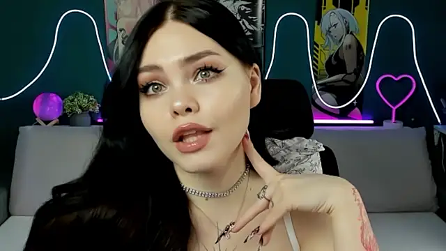 AkiraKatsu online show from 03/11/25, 09:24