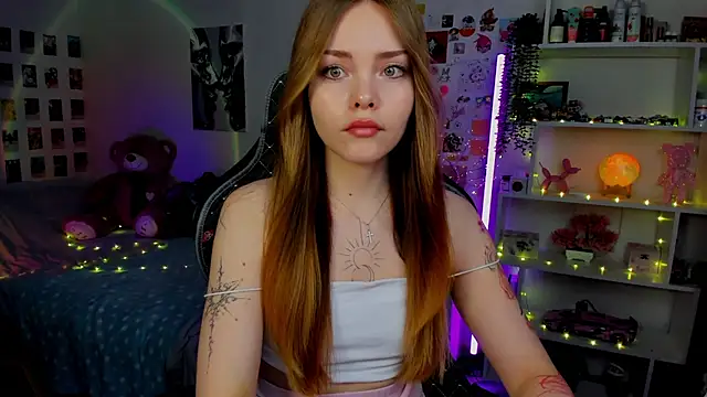 AkiraKatsu online show from 11/08/25, 11:32