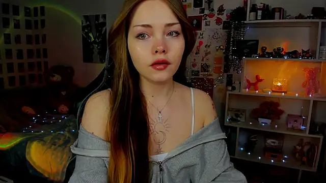 Snapshot of AkiraKatsu chatting on 03/08/26, 12:42 AkiraKatsu online show from 03/08/26, 12:42