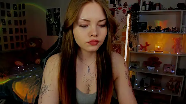 Snapshot of AkiraKatsu chatting on 03/15/26, 12:44 AkiraKatsu online show from 03/15/26, 12:44