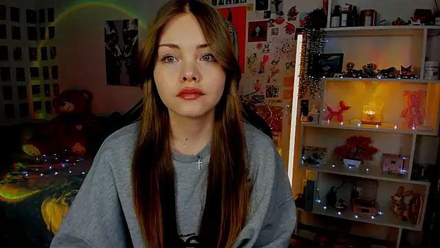 Snapshot of AkiraKatsu chatting on 04/06/26, 11:44 AkiraKatsu online show from 04/06/26, 11:44