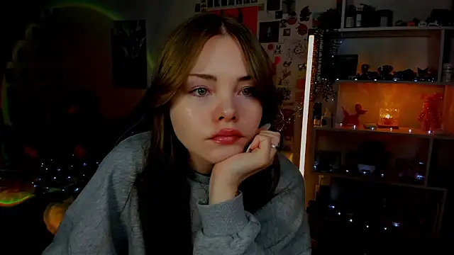 Snapshot of AkiraKatsu chatting on 04/26/26, 12:47 AkiraKatsu online show from 04/26/26, 12:47