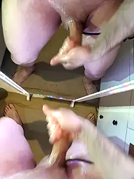 Snapshot of PerfectBisex chatting on 11/03/25, 05:25 PerfectBisex online show from 11/03/25, 05:25