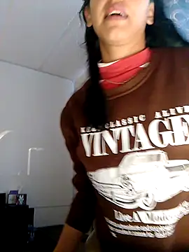 Snapshot of Alisson_420 chatting on 11/15/25, 07:54 Alisson 420 online show from 11/15/25, 07:54