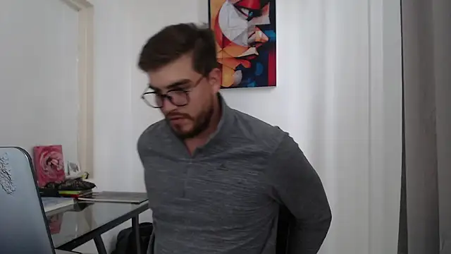 Snapshot of Dylanwish chatting on 12/10/24, 07:43 Dylanwish online show from 12/10/24, 07:43