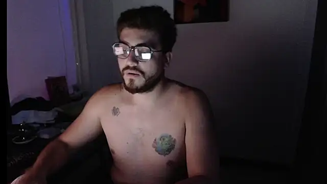 Snapshot of Dylanwish chatting on 12/23/24, 11:06 Dylanwish online show from 12/23/24, 11:06