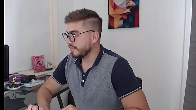 Snapshot of Dylanwish chatting on 12/30/24, 07:32 Dylanwish online show from 12/30/24, 07:32