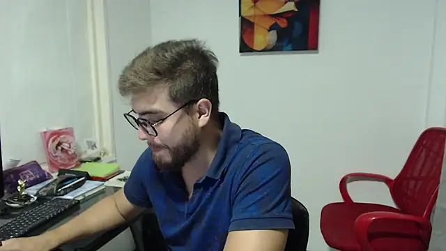 Snapshot of Dylanwish chatting on 01/28/25, 11:28 Dylanwish online show from 01/28/25, 11:28