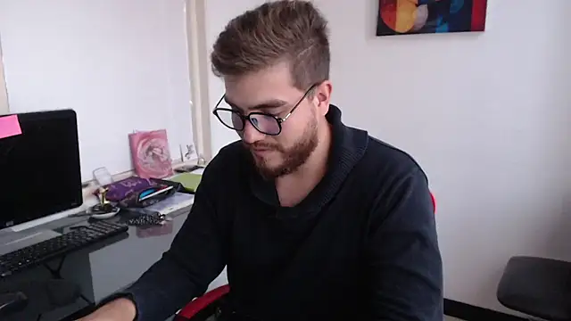 Snapshot of Dylanwish chatting on 01/30/25, 10:51 Dylanwish online show from 01/30/25, 10:51