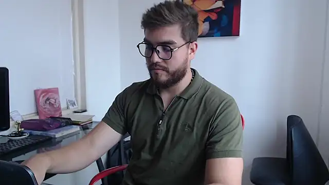 Snapshot of Dylanwish chatting on 02/01/25, 07:23 Dylanwish online show from 02/01/25, 07:23