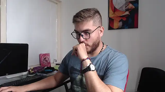 Snapshot of Dylanwish chatting on 02/08/25, 08:21 Dylanwish online show from 02/08/25, 08:21