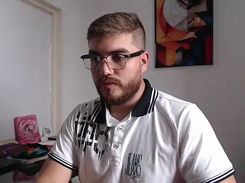 Snapshot of Dylanwish chatting on 02/10/25, 07:28 Dylanwish online show from 02/10/25, 07:28