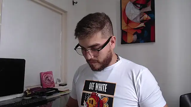 Snapshot of Dylanwish chatting on 02/11/25, 08:10 Dylanwish online show from 02/11/25, 08:10