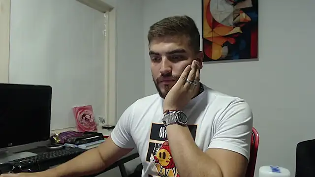 Snapshot of Dylanwish chatting on 02/11/25, 11:33 Dylanwish online show from 02/11/25, 11:33