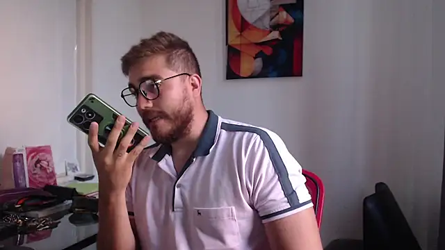 Snapshot of Dylanwish chatting on 02/20/25, 10:59 Dylanwish online show from 02/20/25, 10:59