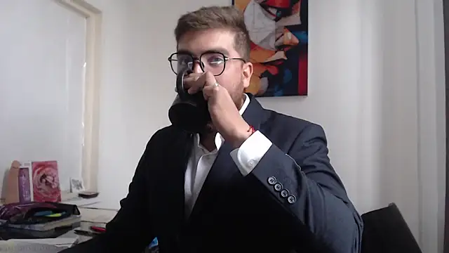 Snapshot of Dylanwish chatting on 02/27/25, 08:09 Dylanwish online show from 02/27/25, 08:09