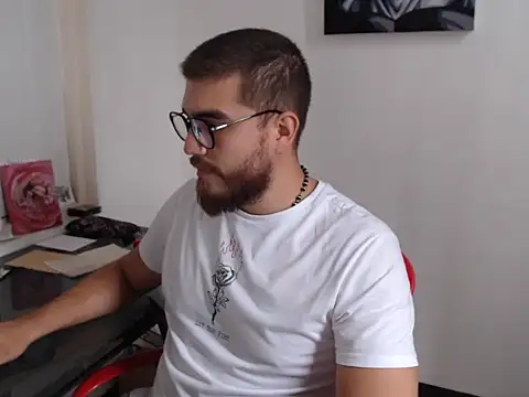 Snapshot of Dylanwish chatting on 10/03/25, 08:39 Dylanwish online show from 10/03/25, 08:39