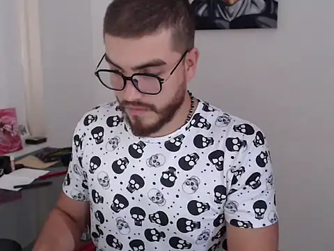 Snapshot of Dylanwish chatting on 10/22/25, 08:52 Dylanwish online show from 10/22/25, 08:52