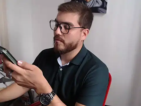 Snapshot of Dylanwish chatting on 12/15/25, 07:40 Dylanwish online show from 12/15/25, 07:40