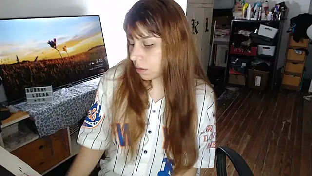 Snapshot of bunnylolaa4 chatting on 11/08/25, 06:46 bunnylolaa4 online show from 11/08/25, 06:46