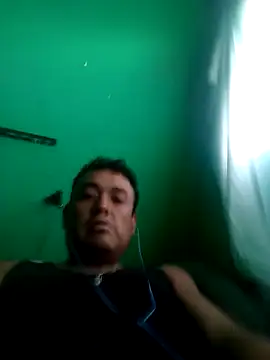 Snapshot of qkfc744888l chatting on 05/01/26, 01:48 qkfc744888l online show from 05/01/26, 01:48