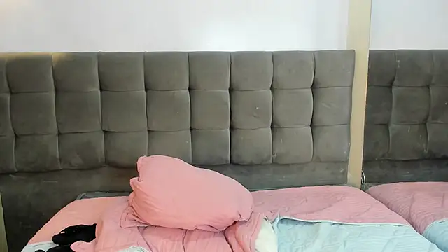 Snapshot of Yayittha chatting on 12/24/24, 12:11 Yayittha online show from 12/24/24, 12:11