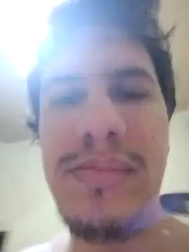 Snapshot of pedronovinho123 chatting on 09/23/25, 03:31 pedronovinho123 online show from 09/23/25, 03:31