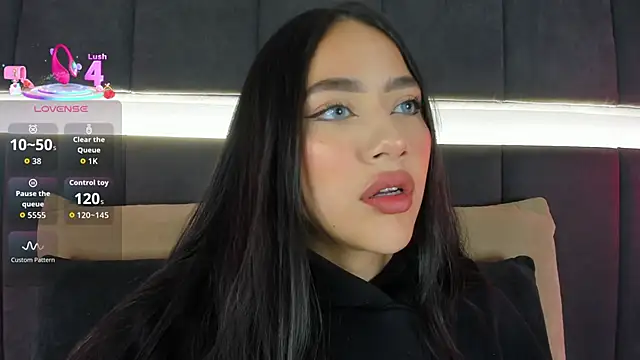 nicolle pierce online show from 09/15/25, 01:55