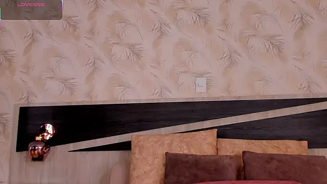 nicolle pierce online show from 03/17/26, 01:36