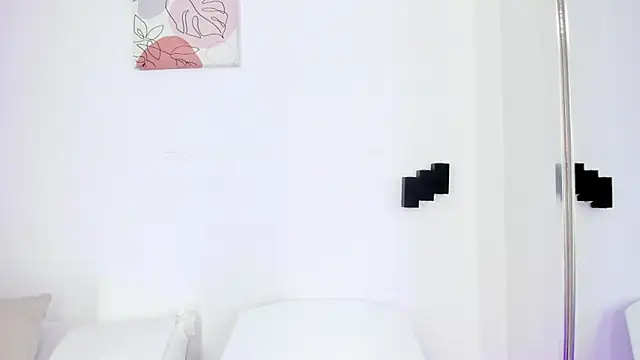 Snapshot of samantha__fairy chatting on 12/17/24, 01:38 samantha fairy online show from 12/17/24, 01:38