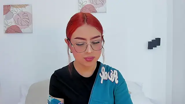 Snapshot of samantha__fairy chatting on 02/27/25, 01:17 samantha fairy online show from 02/27/25, 01:17