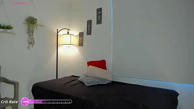 Snapshot of sara_sweet9 chatting on 11/26/25, 09:16 sara sweet9 online show from 11/26/25, 09:16