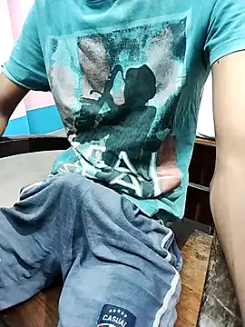 Snapshot of Afgref5335 chatting on 10/08/25, 09:18 Afgref5335 online show from 10/08/25, 09:18