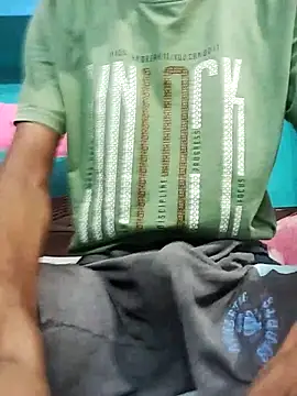 Snapshot of Afgref5335 chatting on 10/19/25, 05:57 Afgref5335 online show from 10/19/25, 05:57