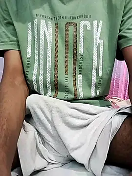 Snapshot of Afgref5335 chatting on 10/28/25, 05:37 Afgref5335 online show from 10/28/25, 05:37