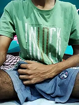 Snapshot of Afgref5335 chatting on 11/06/25, 09:10 Afgref5335 online show from 11/06/25, 09:10