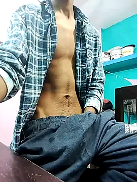 Snapshot of Afgref5335 chatting on 11/10/25, 05:01 Afgref5335 online show from 11/10/25, 05:01