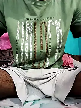 Snapshot of Afgref5335 chatting on 11/16/25, 04:23 Afgref5335 online show from 11/16/25, 04:23