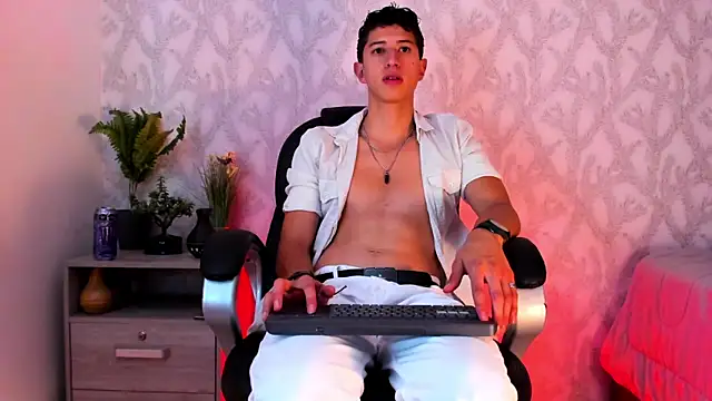 Snapshot of Dorianmistery2322_ chatting on 12/14/24, 07:40 Dorianmistery2322  online show from 12/14/24, 07:40