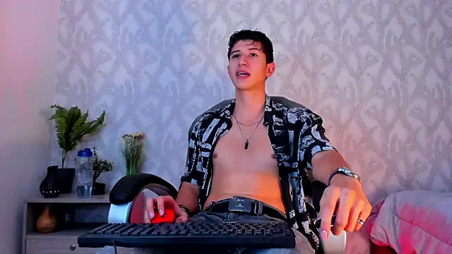 Snapshot of Dorianmistery2322_ chatting on 01/20/25, 09:35 Dorianmistery2322  online show from 01/20/25, 09:35