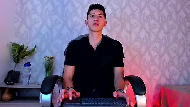 Snapshot of Dorianmistery2322_ chatting on 01/26/25, 03:48 Dorianmistery2322  online show from 01/26/25, 03:48