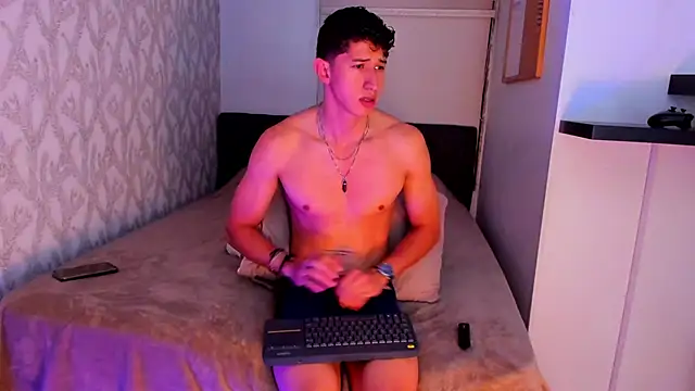 Snapshot of Dorianmistery2322_ chatting on 01/28/25, 09:19 Dorianmistery2322  online show from 01/28/25, 09:19